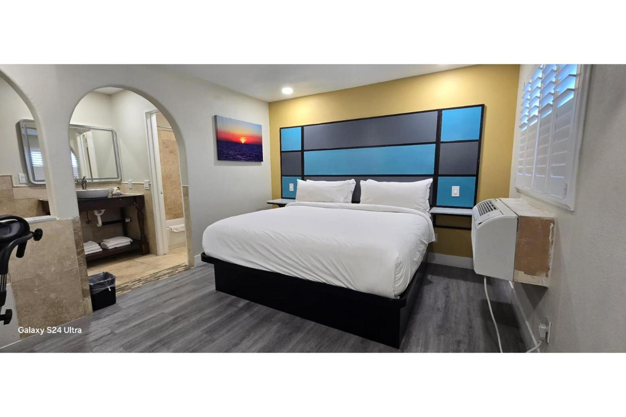 Hotel Avenida Victorville I 15 Exteriör bild
