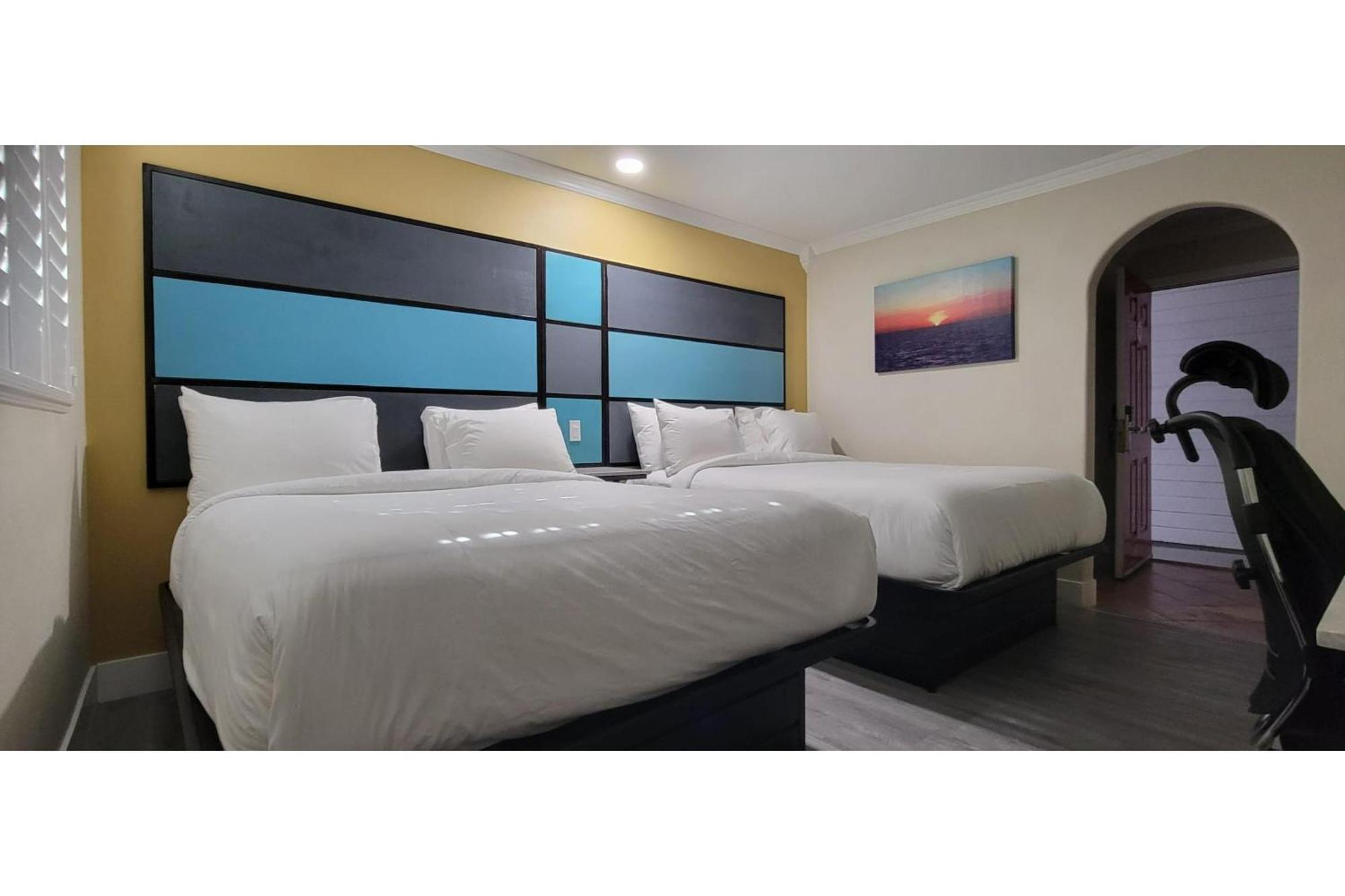 Hotel Avenida Victorville I 15 Exteriör bild