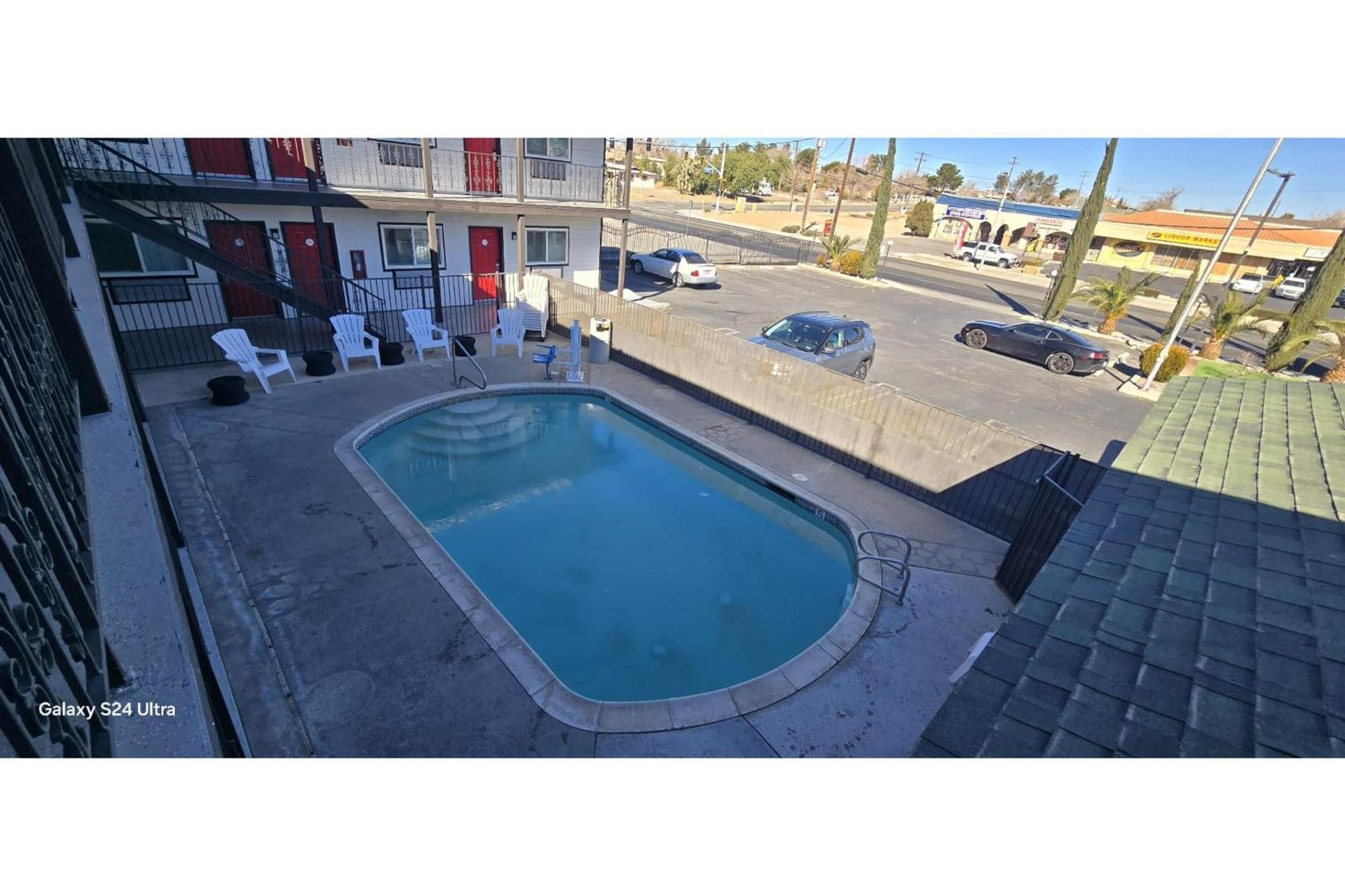 Hotel Avenida Victorville I 15 Exteriör bild
